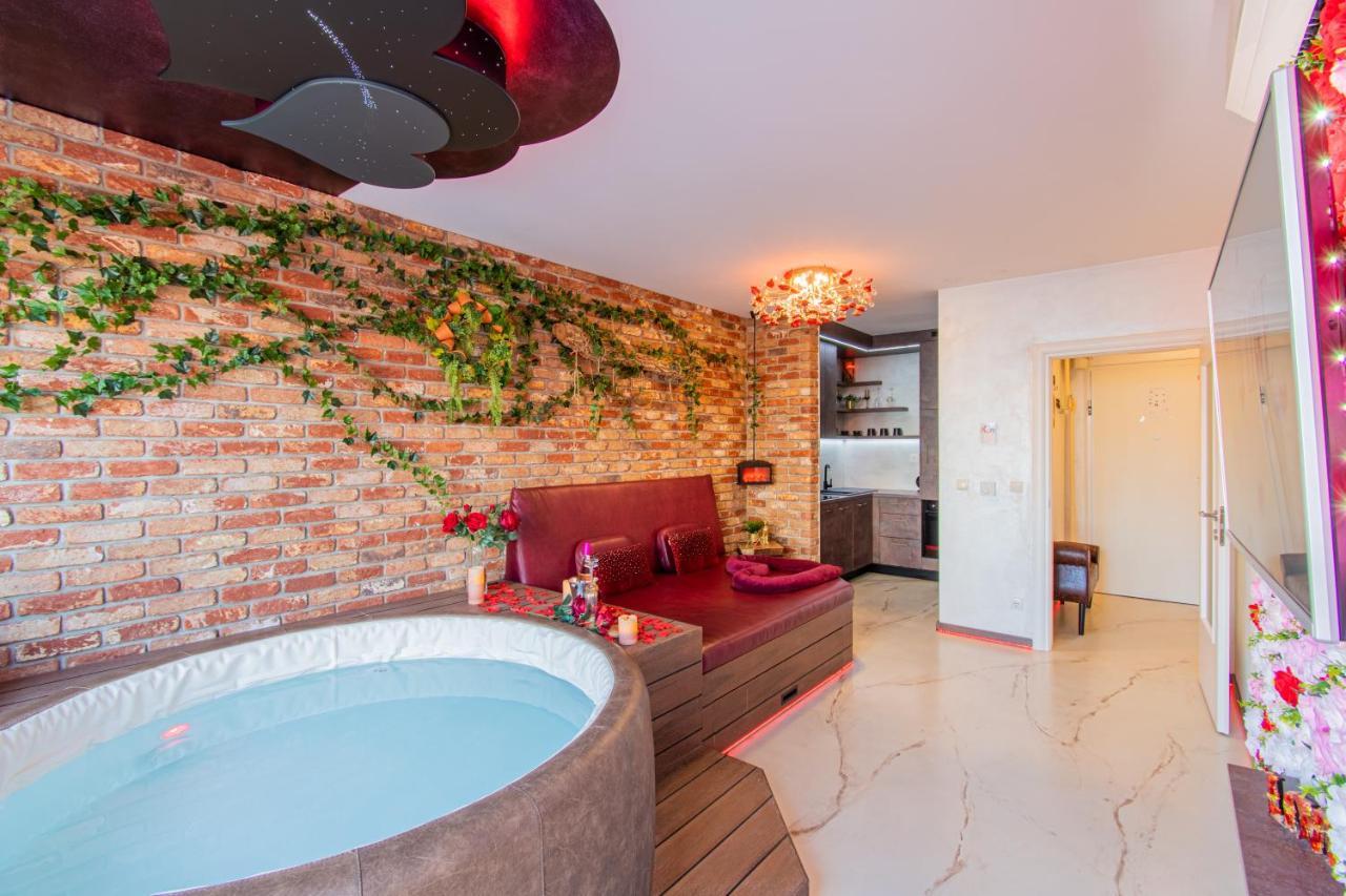 Jacuzzi - Love - Bdsm - Extra Luxury - Ev Chargger - Valentine'S Day - Red Room - Flexible Selfcheckins 28 Zagrzeb Zewnętrze zdjęcie